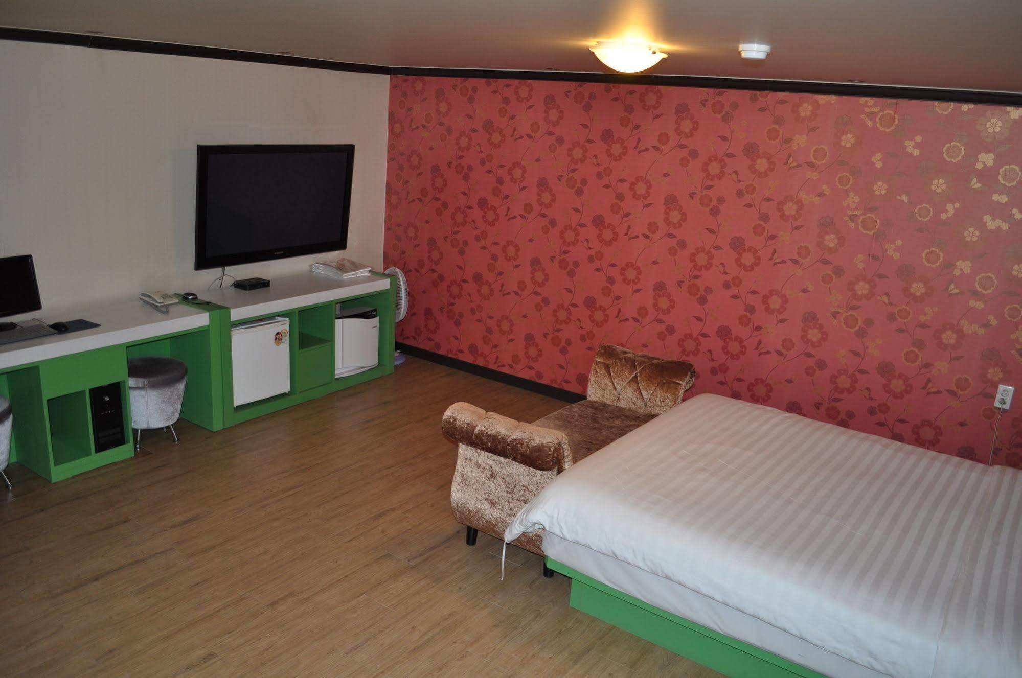 Goodstay Woosin Hotel Jeonju Eksteriør billede